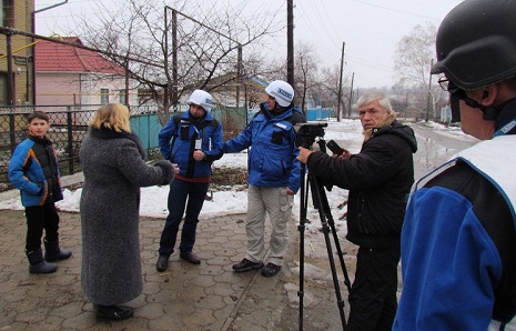 OSCE observers record shelling damage of hospitals, homes in Donetsk